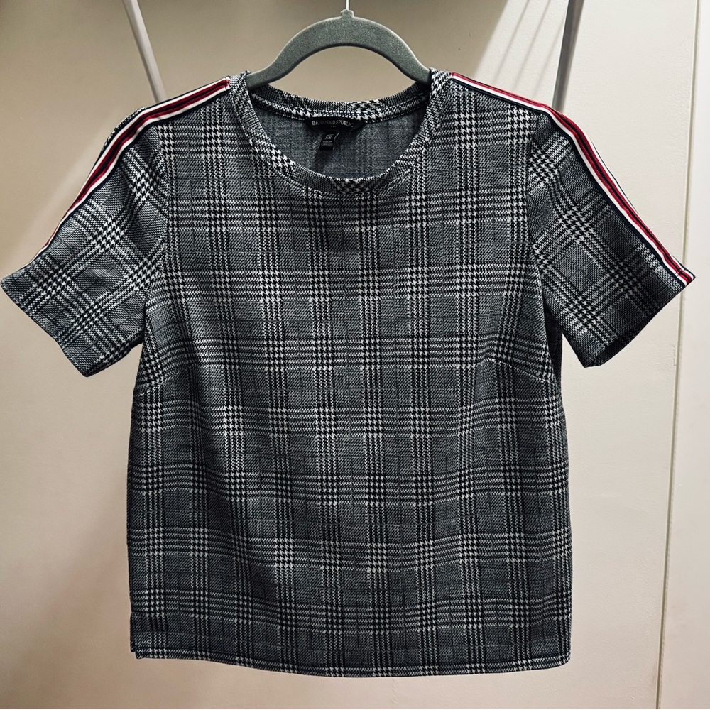 Banana Republic Gray Plaid Short Sleeve Tee with Red Stripe Detail